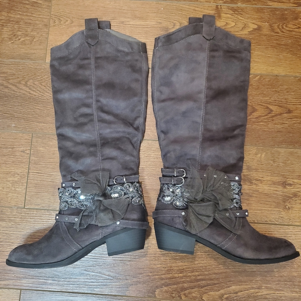 Not Rated boots